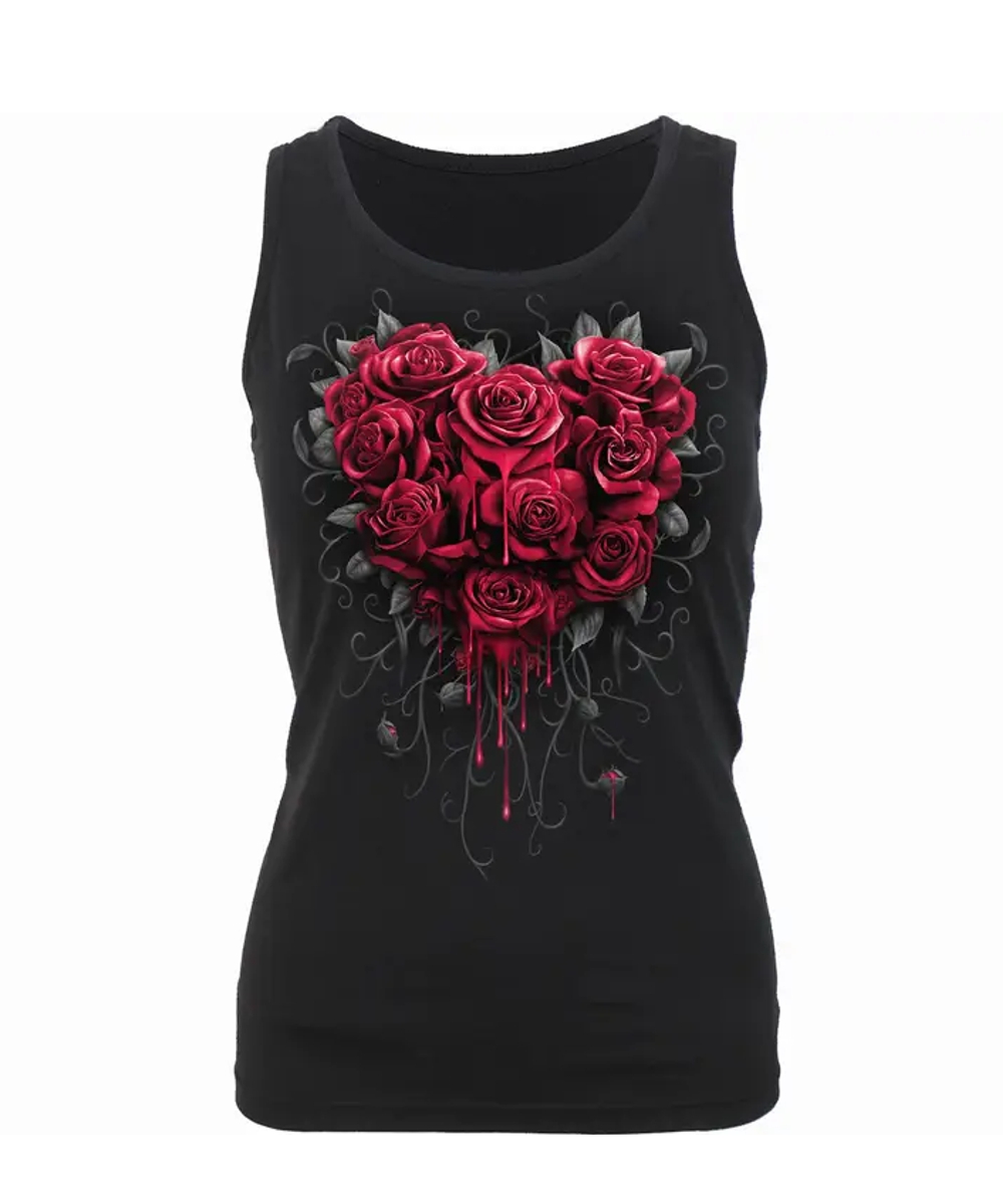 Dieses schwarze Damen Tank Top verbindet feminine Eleganz mit urbanem Streetwear-Style. Das detailreiche Herzmotiv aus roten Rosen verleiht dem Design einen besonderen Look zwischen Romantik und Rebellion. Der figurbetonte Schnitt und das angenehme Material sorgen für hohen Tragekomfort – perfekt für warme Tage, Festivals oder deinen individuellen Alltagsstyle.